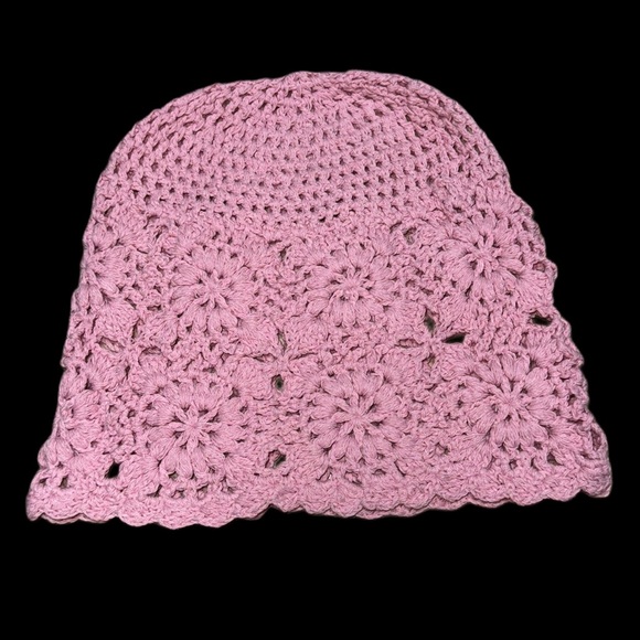 Hand Woven Hollowed-Out hat Stylish and Charming Flower Beanie - Picture 2 of 7